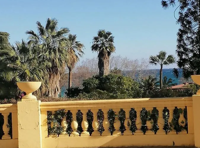 Imperial Palace Bord De شقة
