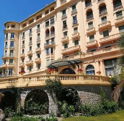 Imperial Palace Bord De شقة مينتون