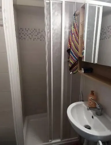 Imperial Palace Bord De شقة مينتون